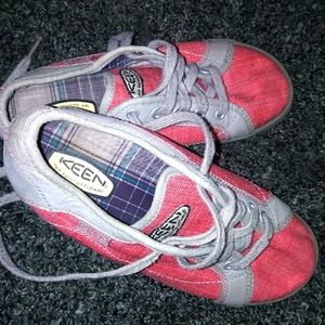 Keens women's shoes